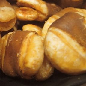 قیمت خوب لوبیا فاوا برشته شده ویتنام چیپس کم چرب فلفلی کمربندی شده آنلاین