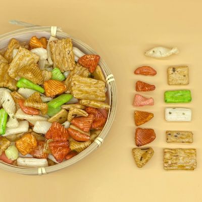 قیمت خوب کراکر برنج مخلوط اسنک غلات به سبک ژاپنی کراکر برنج رنگارنگ آنلاین