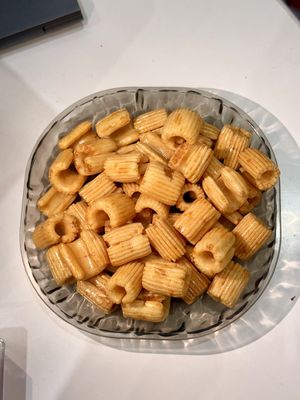 قیمت خوب OEM ODM پذیرفته شده برنج سرخ شده کریکر فروشگاه در یک مکان خشک و خنک آنلاین