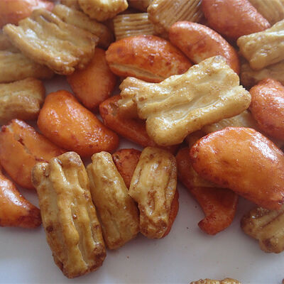 قیمت خوب 6 تا 12 ماه مدت عودت برنج کریکر اسنک طعم تند گندم آلرژینفو ایده آل برای بسته بندی و توزیع خرده فروشی آنلاین